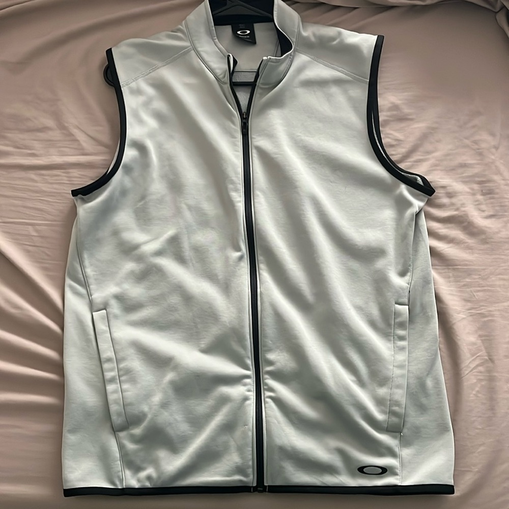 Oakley Golf Vest